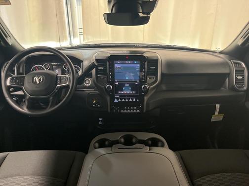 2026 RAM 3500 Tradesman Crew Cab 4x4 8' Box