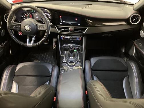 2017 Alfa Romeo Giulia Ti