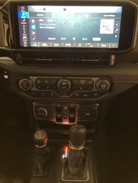 Joose 2026 Jeep Wrangler 4-Door Sahara 4x4
