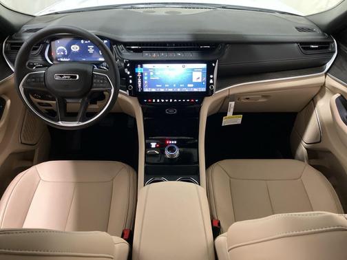 White 2026 Jeep Grand Cherokee Limited