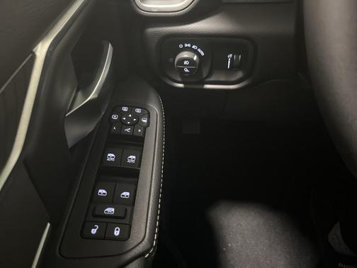 2026 RAM 3500 Big Horn Crew Cab 4x4 8' Box