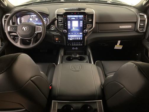 2026 RAM 2500 Laramie Crew Cab 4x4 6'4' Box