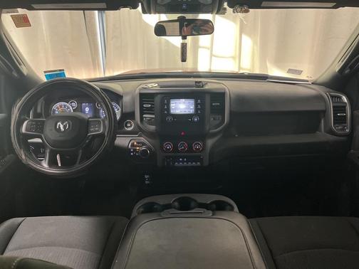 2022 RAM 2500 Tradesman Crew Cab 4x4 6'4' Box