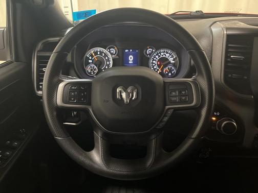 2022 RAM 2500 Tradesman Crew Cab 4x4 6'4' Box