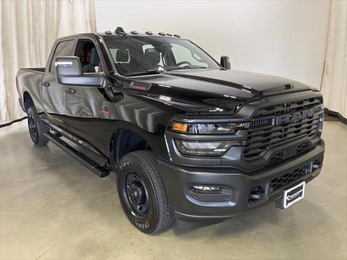 2025 RAM 2500 Tradesman Crew Cab 4x4 6'4' Box