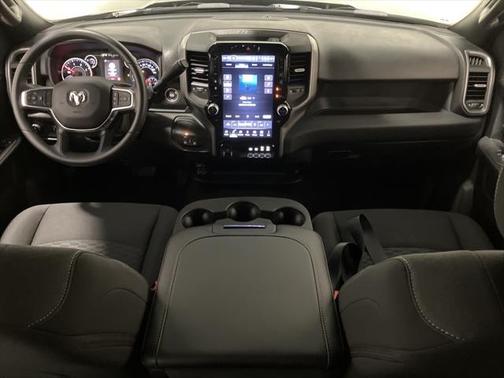 2025 RAM 2500 Tradesman Crew Cab 4x4 6'4' Box