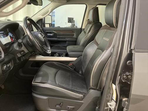 2023 RAM 2500 Laramie Crew Cab 4x4 6'4' Box