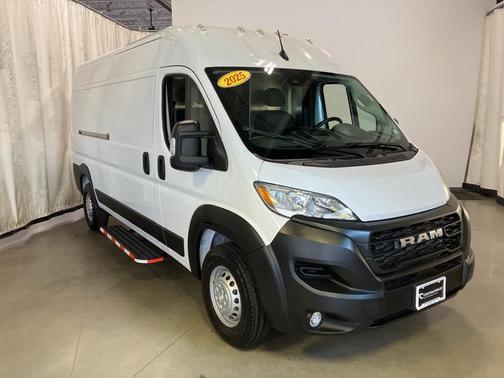 2025 RAM ProMaster 2500 Tradesman