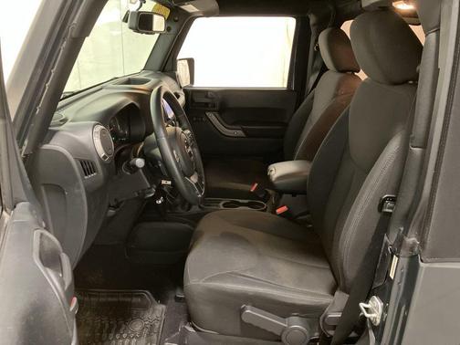 2016 Jeep Wrangler Sport