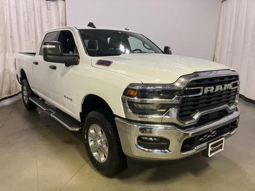 2025 RAM 2500 Big Horn Crew Cab 4x4 6'4' Box