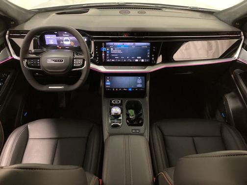 Silver Zynith Clearcoat 2024 Jeep Wagoneer S Launch Edition