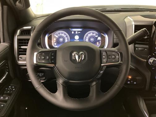 2025 RAM 2500 Laramie Crew Cab 4x4 6'4' Box