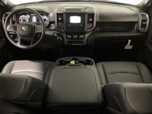 2024 RAM 2500 Tradesman Crew Cab 4x4 8' Box