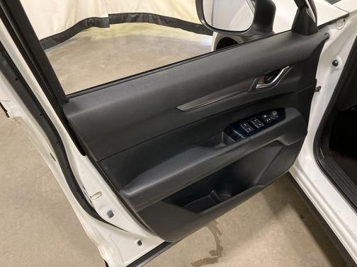 Snowflake White Pearl Mica 2018 Mazda CX-5 Sport