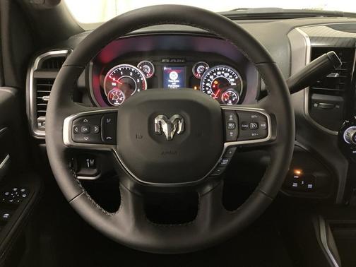 2025 RAM 2500 Big Horn Crew Cab 4x4 6'4' Box