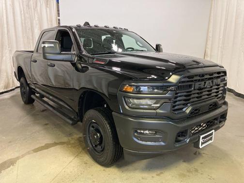 2026 RAM 2500 Tradesman Crew Cab 4x4 6'4' Box