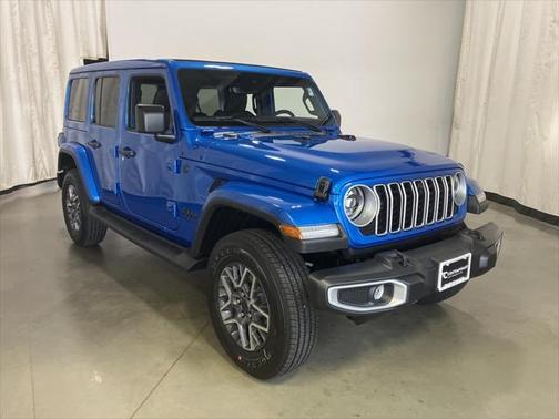 2025 Jeep Wrangler 4-Door Sahara 4x4