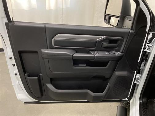 2024 RAM 2500 Tradesman Regular Cab 4x4 8' Box