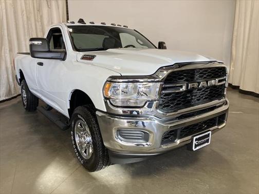 2024 RAM 2500 Tradesman Regular Cab 4x4 8' Box