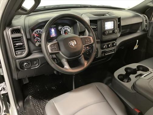 2024 RAM 2500 Tradesman Regular Cab 4x4 8' Box