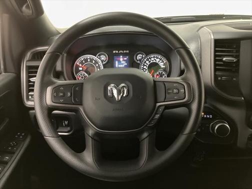 2024 RAM 2500 Tradesman Crew Cab 4x4 8' Box