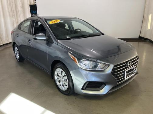 2020 Hyundai Accent SE