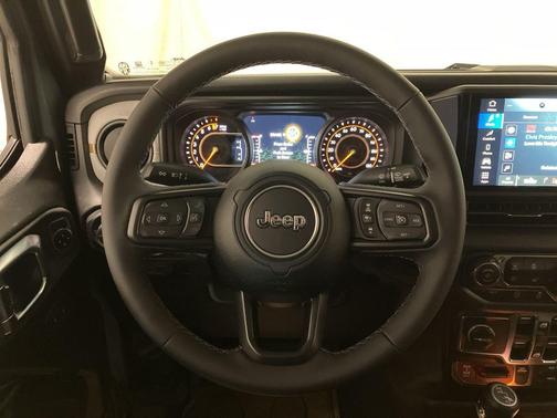 2026 Jeep Gladiator Willys 4x4