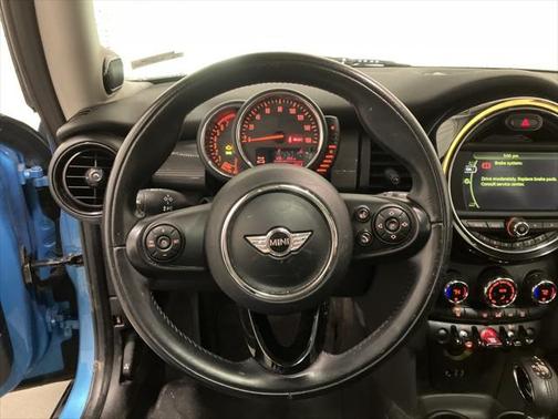 2017 MINI Hardtop Cooper