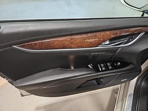 2013 Cadillac XTS Luxury