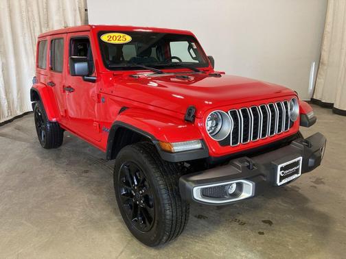 2025 Jeep Wrangler 4xe Sahara