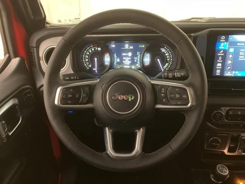 2025 Jeep Wrangler 4xe Sahara