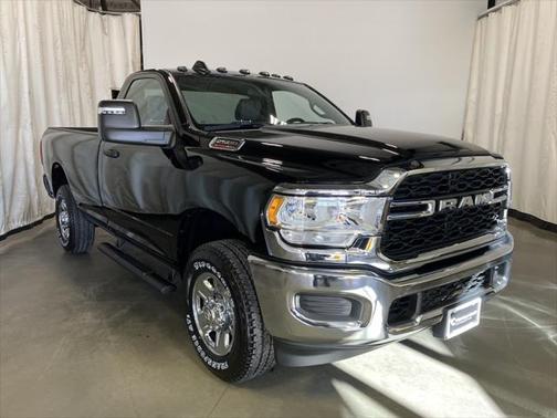 2024 RAM 2500 Tradesman Regular Cab 4x4 8' Box