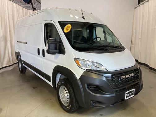 2025 RAM ProMaster 2500 Tradesman