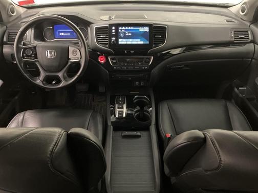 2020 Honda Pilot Touring 8-Passenger