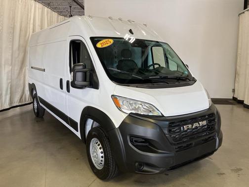 2025 RAM ProMaster 2500 Tradesman