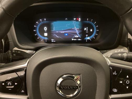 2023 Volvo V60 Cross Country B5 Ultimate