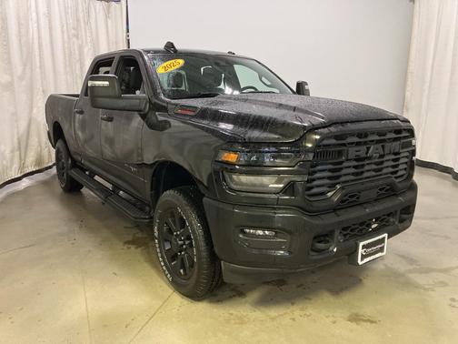 2025 RAM 2500 Big Horn Crew Cab 4x4 6'4' Box