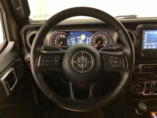 Gator Clearcoat 2020 Jeep Gladiator Sport S