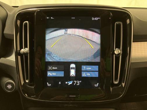 2020 Volvo XC40 T5 Momentum