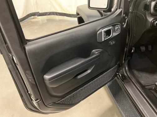 2021 Jeep Wrangler Sport S