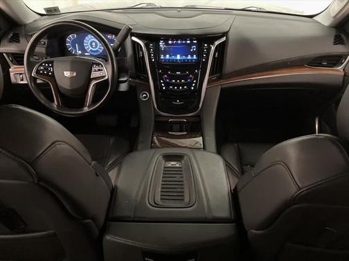2020 Cadillac Escalade ESV Luxury