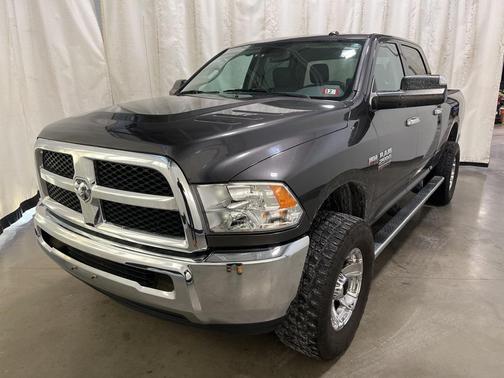 2017 RAM 2500 Tradesman Crew Cab 4x4 6'4' Box