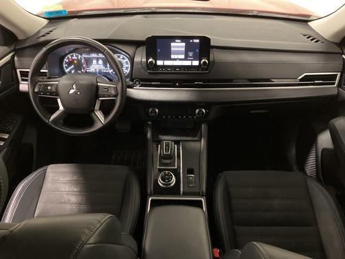 2023 Mitsubishi Outlander SP