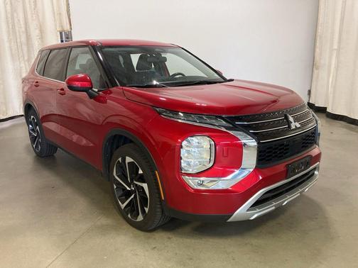 2023 Mitsubishi Outlander SP