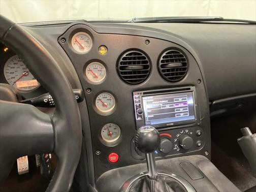 2004 Dodge Viper SRT10