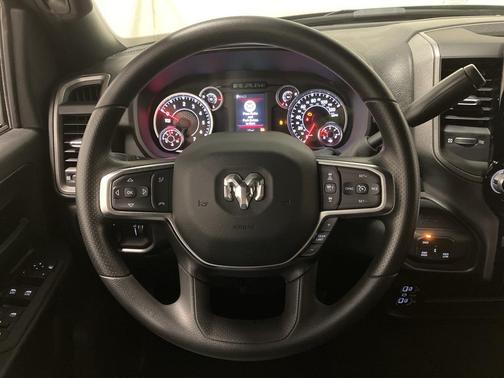 2025 RAM 2500 Tradesman Crew Cab 4x4 6'4' Box
