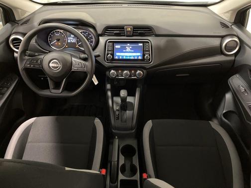 Gun Metallic 2025 Nissan Versa 1.6 S+