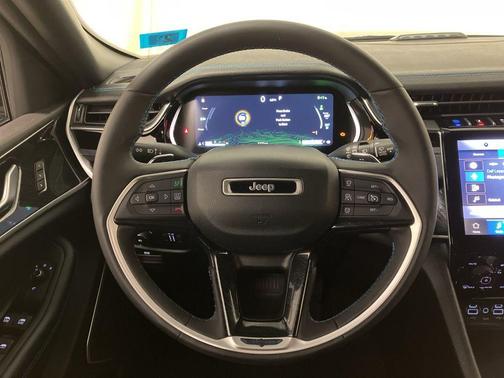 2024 Jeep Grand Cherokee 4xe Trailhawk