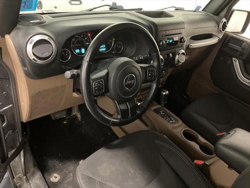 2016 Jeep Wrangler Sahara