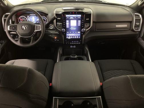 2026 RAM 2500 Big Horn Crew Cab 4x4 6'4' Box